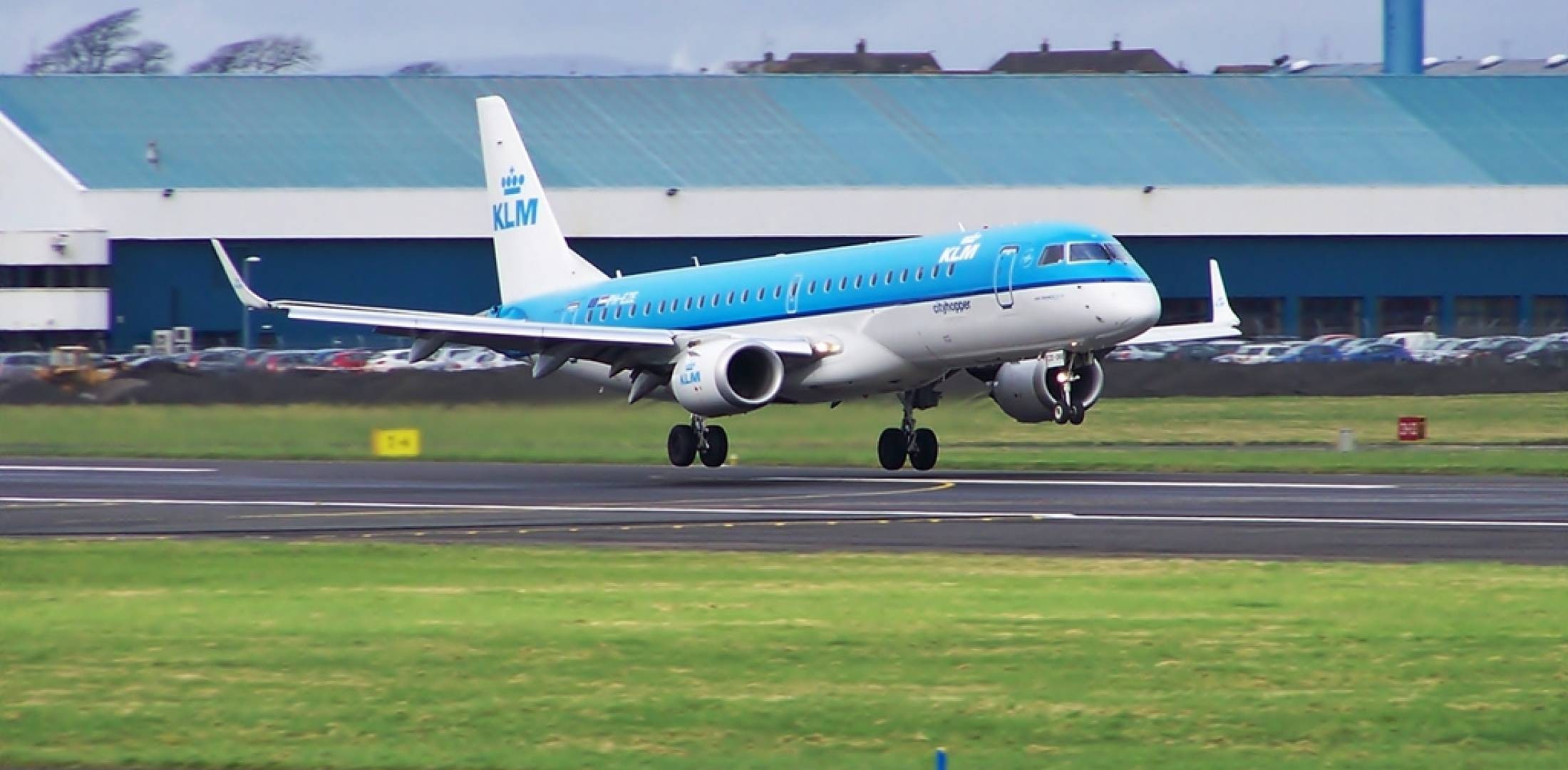 Embraer 190、A320、3点セット Embraer 190 - Mantis Services International